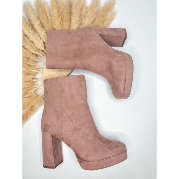 Lauren Conrad Pink Halima Faux Suede Ankle Boots Size 7.5 Stacked Chunky Heel - Picture 1 of 11